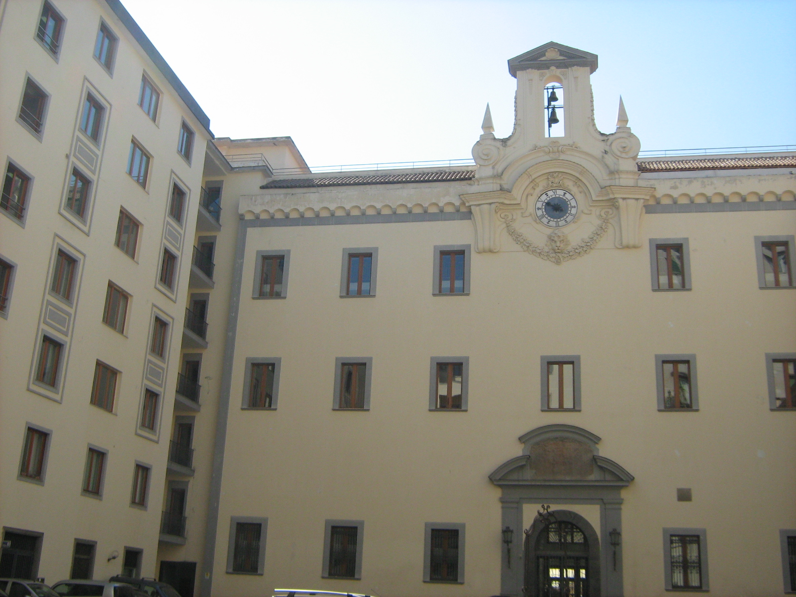 relógio romano - Napoli | Secret World Trip Planner
