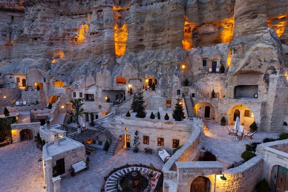 A Hotel In Turkey Between The Caverns in Cappadocia — Ünlü Sk. No:19