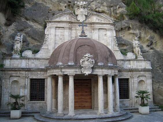 Sant ' Emidio alle Grotte templi pühakoda - Ascoli Piceno | Secret World Trip Planner