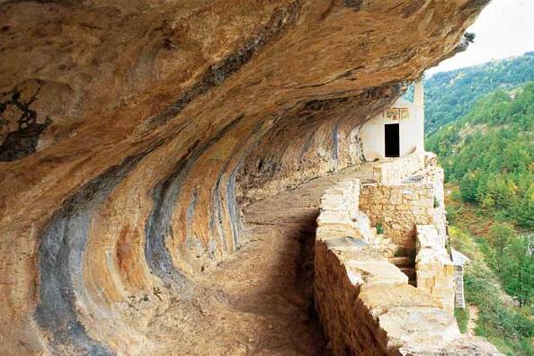 Ermida de San Bartolomeo en Legio da Roccamorice - Strada Provinciale 22 | Secret World Trip Planner