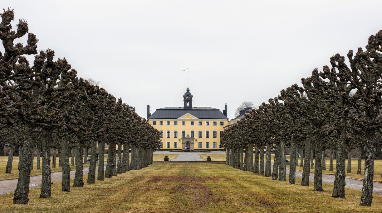 Palais d'Ulriksdal - Slottsallén | Secret World Trip Planner