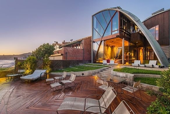 Stevens Residence, designed by john Lautner - Malibu | Secret World Trip Planner