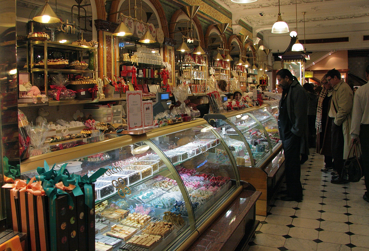 Harrods, departamenti historik i luksit - Londra | Secret World Trip Planner