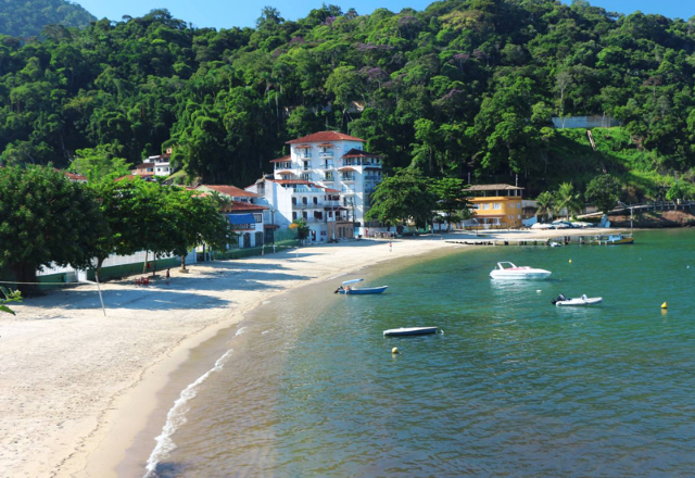 Bonfim Strand - Angra dos Reis | Secret World Trip Planner