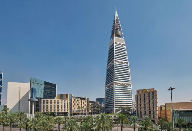 Tour Al Faisaliah - Riyadh | Secret World Trip Planner