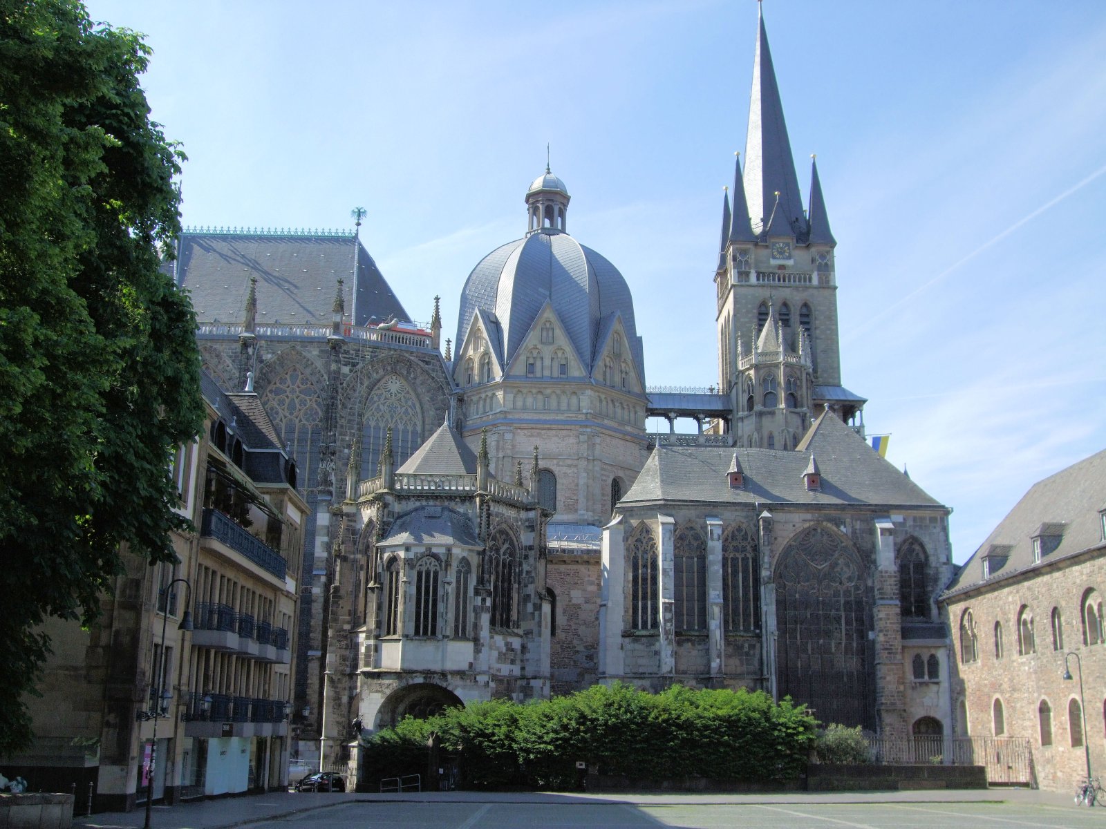The old imperial city of Aachen - Aquisgrana | Secret World Trip Planner