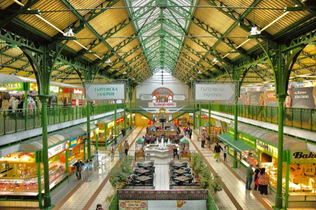 Le marché couvert Tsentrali Hali - le cœur battant de Sofia - Sofia | Secret World Trip Planner