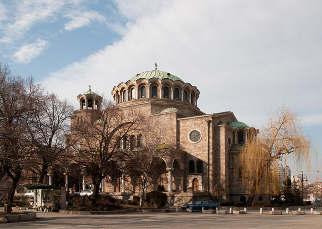 Place Sveta Nedelya et église Sveta Nedelya - Sofia | Secret World Trip Planner