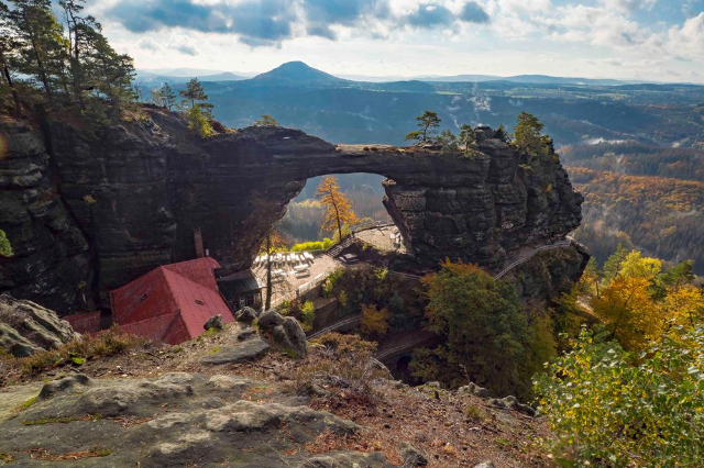 Pravčická Brána, la plus grande arche de grès naturelle d'Europe - Suchá Bělá | Secret World Trip Planner