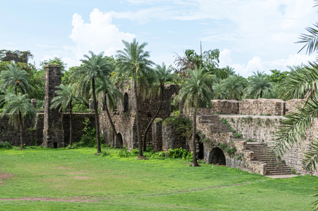 Fort de Vasai - Naigaon | Secret World Trip Planner