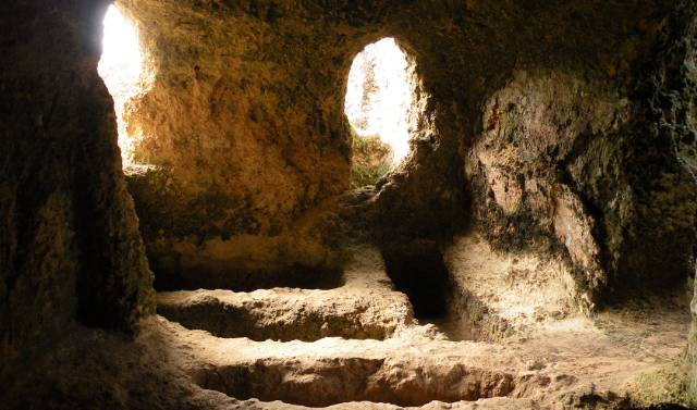 Necropoli micenea di Mazarakata - Livathou 281 00 | Secret World Trip Planner