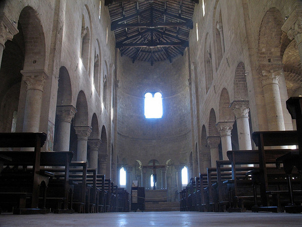 ໂບດ Sant'Antimo - Castelnuovo dell'Abate | Secret World Trip Planner