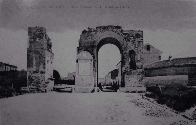 Lengkungan Hadrian - Santa Maria Capua Vetere | Secret World Trip Planner