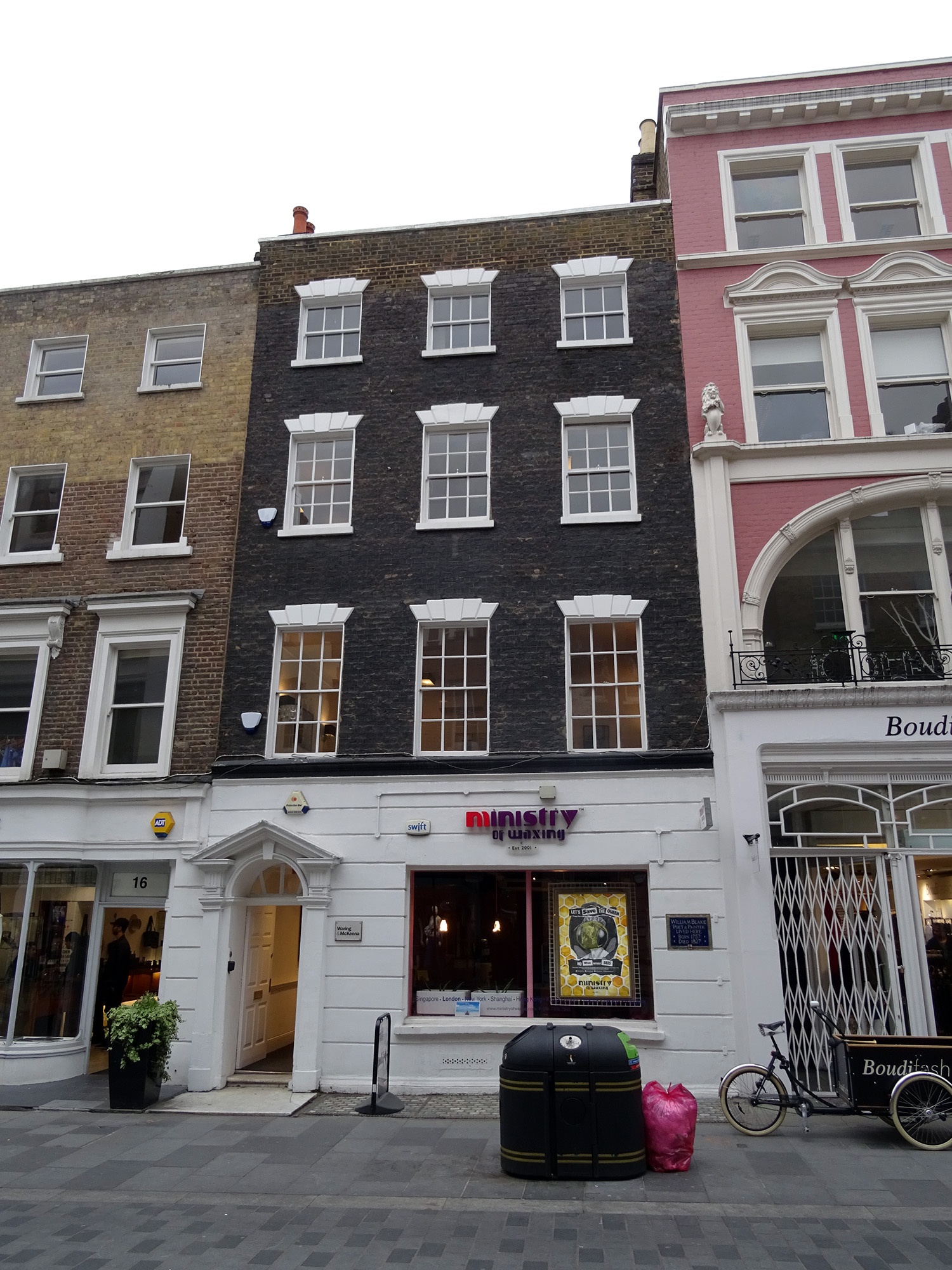 Uilliam Blejk në Soho - Londra | Secret World Trip Planner