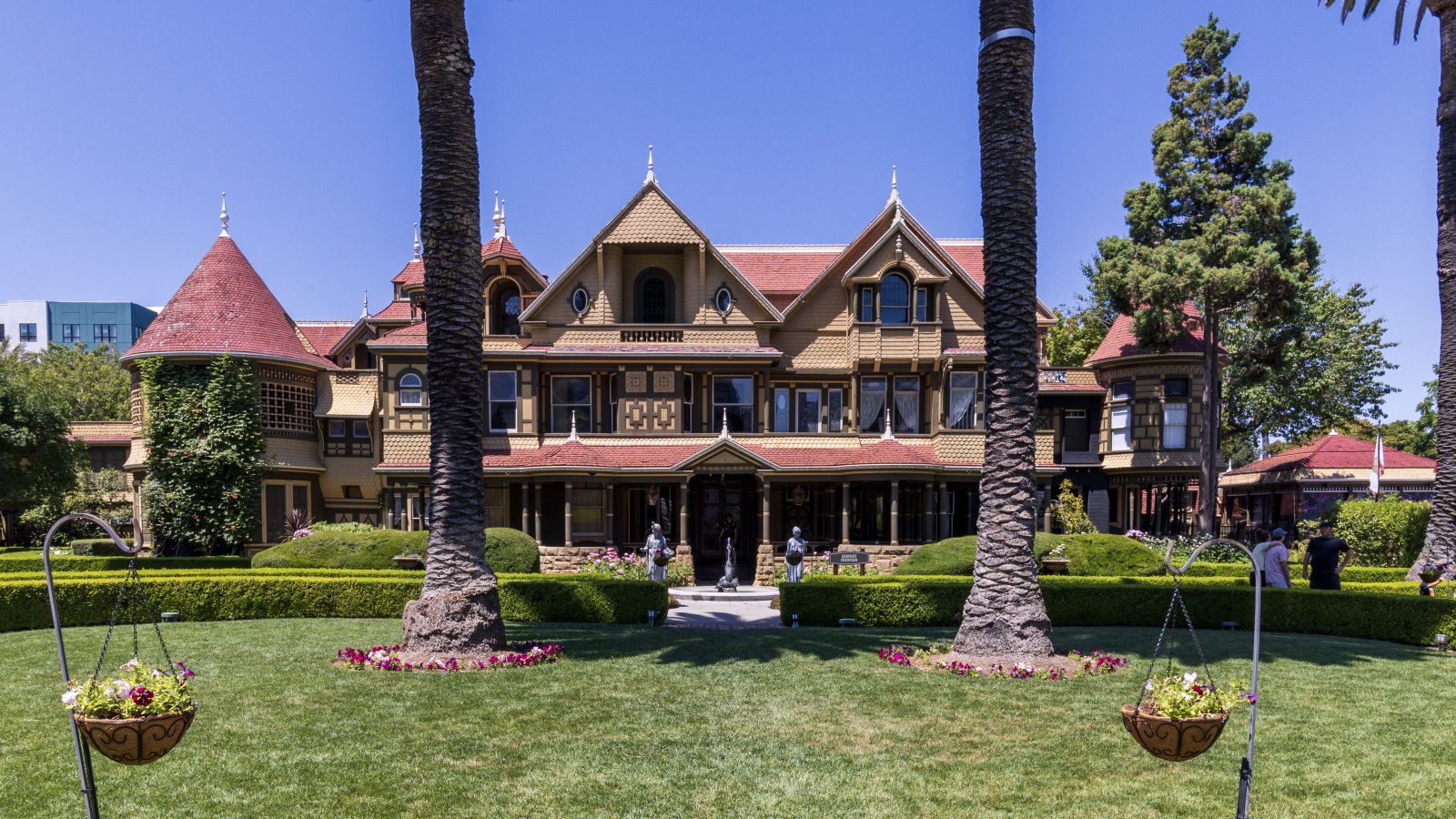 The Winchester Mystery House - San Jose | Secret World Trip Planner