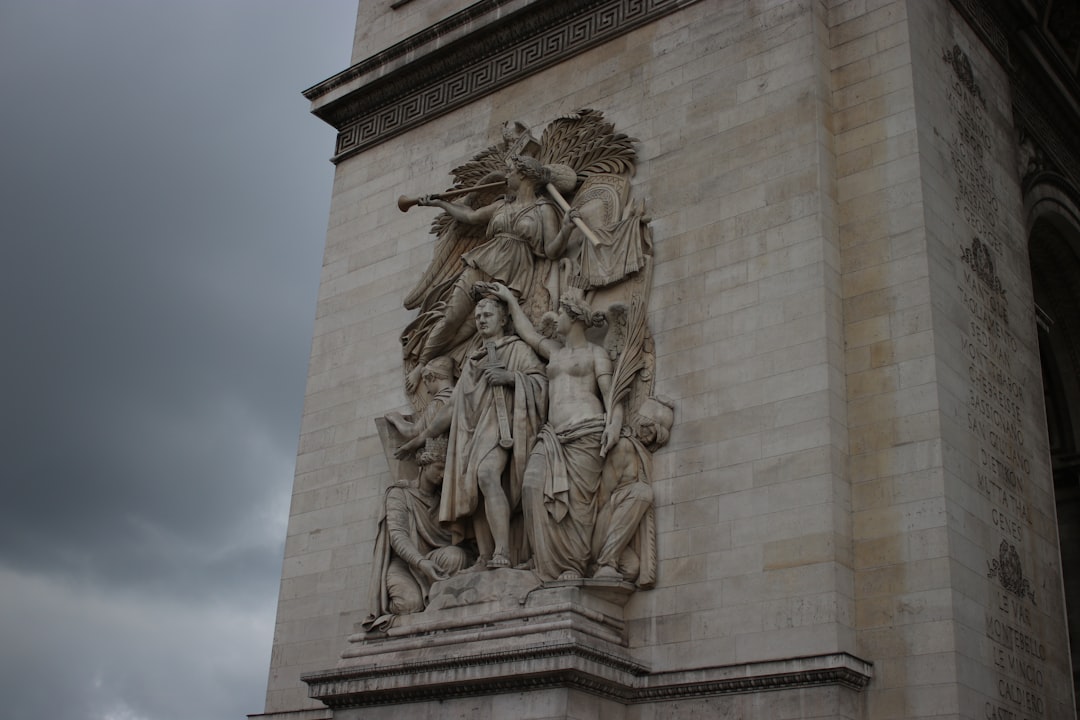 Arc de Triomphe eines der wichtigsten Symbole von Paris - Paris | Secret World Trip Planner