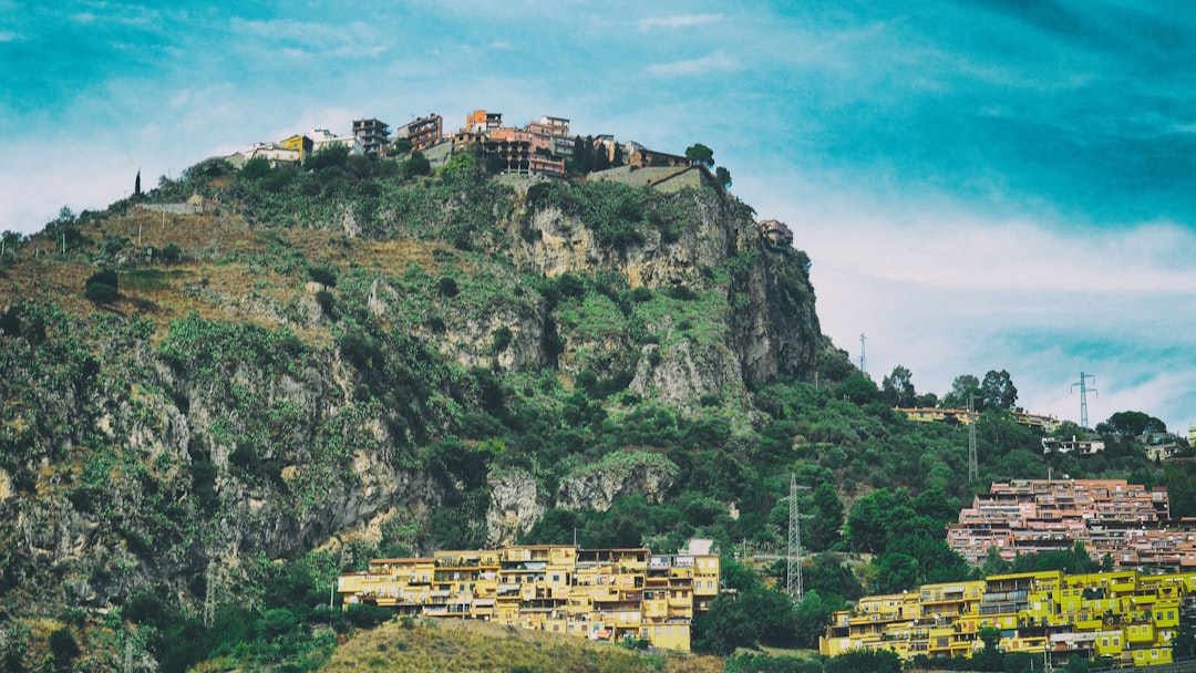Castelmola : un voyage à travers les merveilles de la Sicile - Castelmola | Secret World Trip Planner