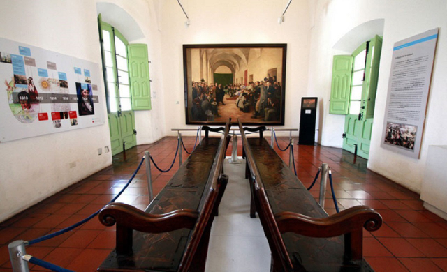 Musée historique national du Cabildo et de la Révolution de mai - Buenos Aires | Secret World Trip Planner