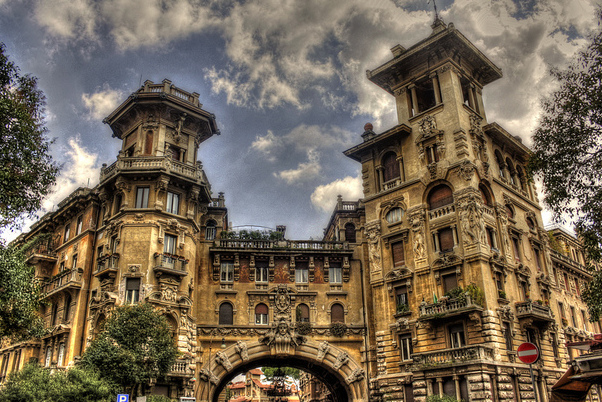 Quartiere Coppedè - старомоден квартал в Рим - Roma | Secret World Trip Planner