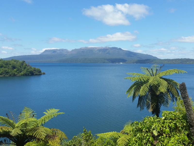 Tarawera-See - Rotorua | Secret World Trip Planner