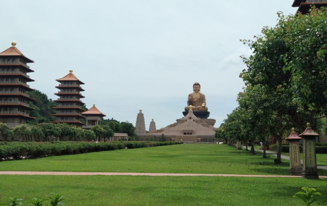 Fo Guang Shan Temple - Khet Khlong Sam Wa | Secret World Trip Planner