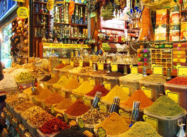 Bazar delle spezie - Erzak Ambarı Sok. No:92 | Secret World Trip Planner