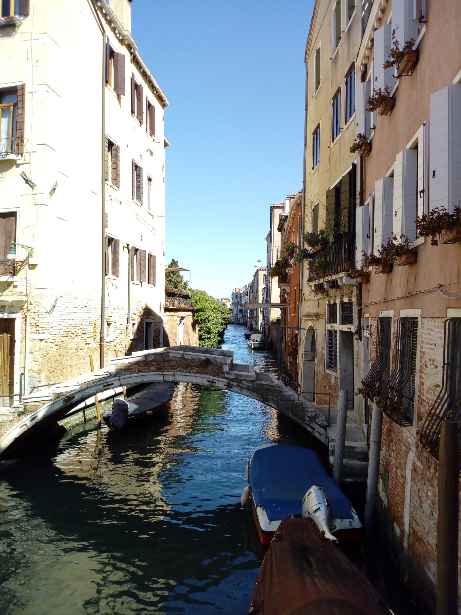 Венеци болон хадаас эртний гүүр - Rio di san Felice | Secret World Trip Planner
