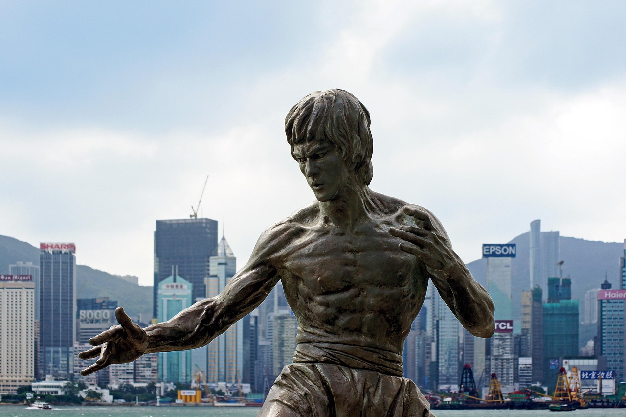 Le port de Victoria sur l'île de Hong Kong - Victoria Harbour | Secret World Trip Planner