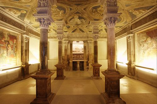 სანტა მარია ასუნტასა და სან კანიოს ეპისკოპოსის ტაძარი - Acerenza | Secret World Trip Planner