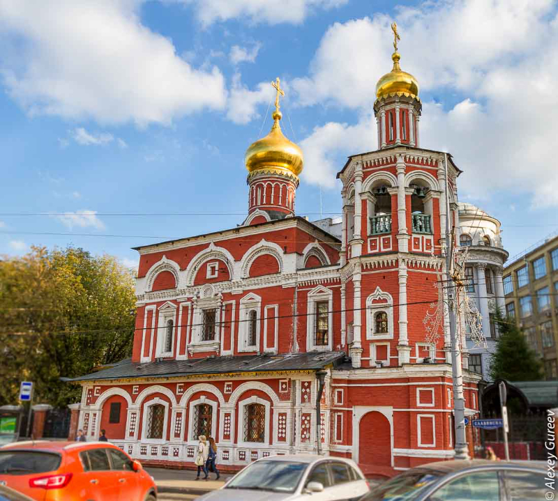Église de tous les saints à Moscou - Moskva | Secret World Trip Planner