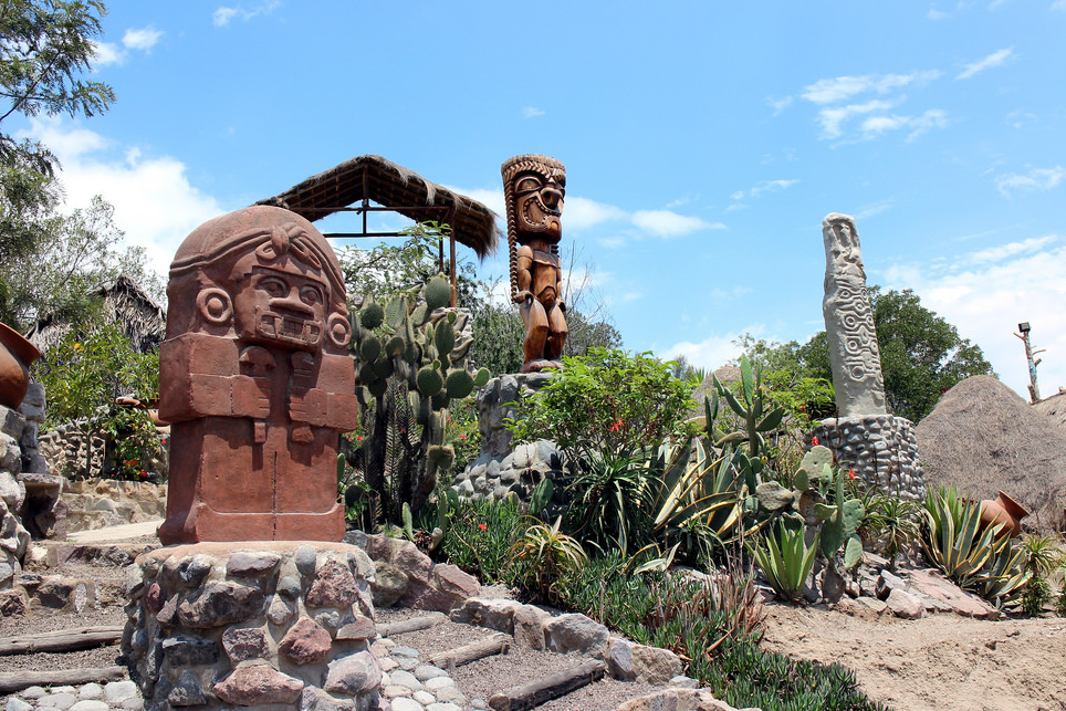 Musée solaire Intiñan à Quito — Quito