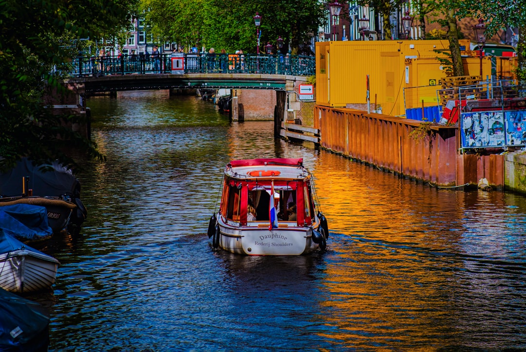 Vacances à Amsterdam à petit prix : visiter la ville économiquement - Amsterdam | Secret World Trip Planner
