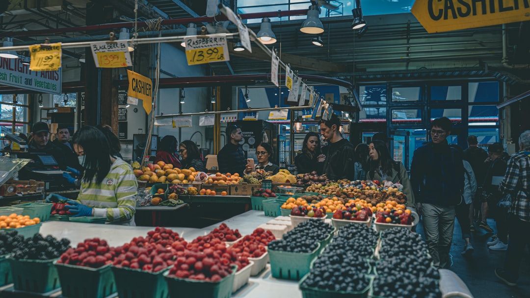 Die Aromen des Granville Island Public Market entdecken - Vancouver | Secret World Trip Planner