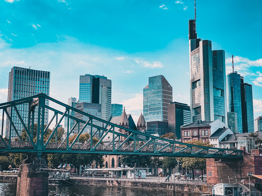 Migliori App Reise Frankfurt am Main 2026: Top 5 - Frankfurt am Main | Secret World Trip Planner