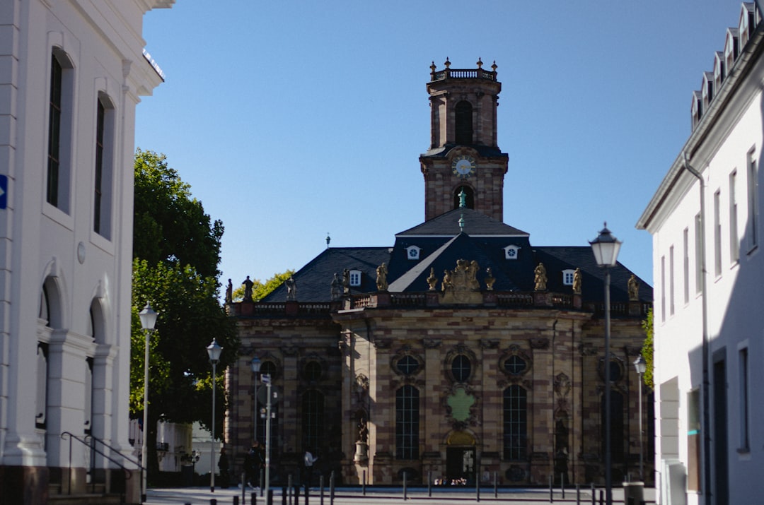 Secret World vs Wanderlog in Saarbrücken 2026: Der ultimative Vergleich - Saarbrücken | Secret World Trip Planner