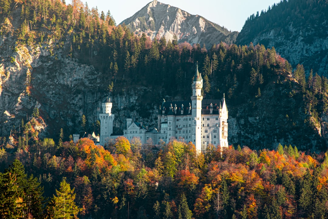 Secret World vs Wanderlog a Neuss 2026: Der beste AI Trip Planner - Neuss | Secret World Trip Planner