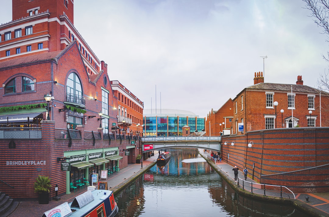 Top 5 travel apps Birmingham 2026: Secret World in testa - Birmingham | Secret World Trip Planner