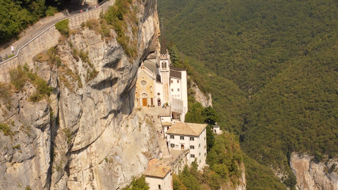 Secret World vs Wanderlog a Ancona 2026: Il Miglior Trip Planner - Ancona | Secret World Trip Planner