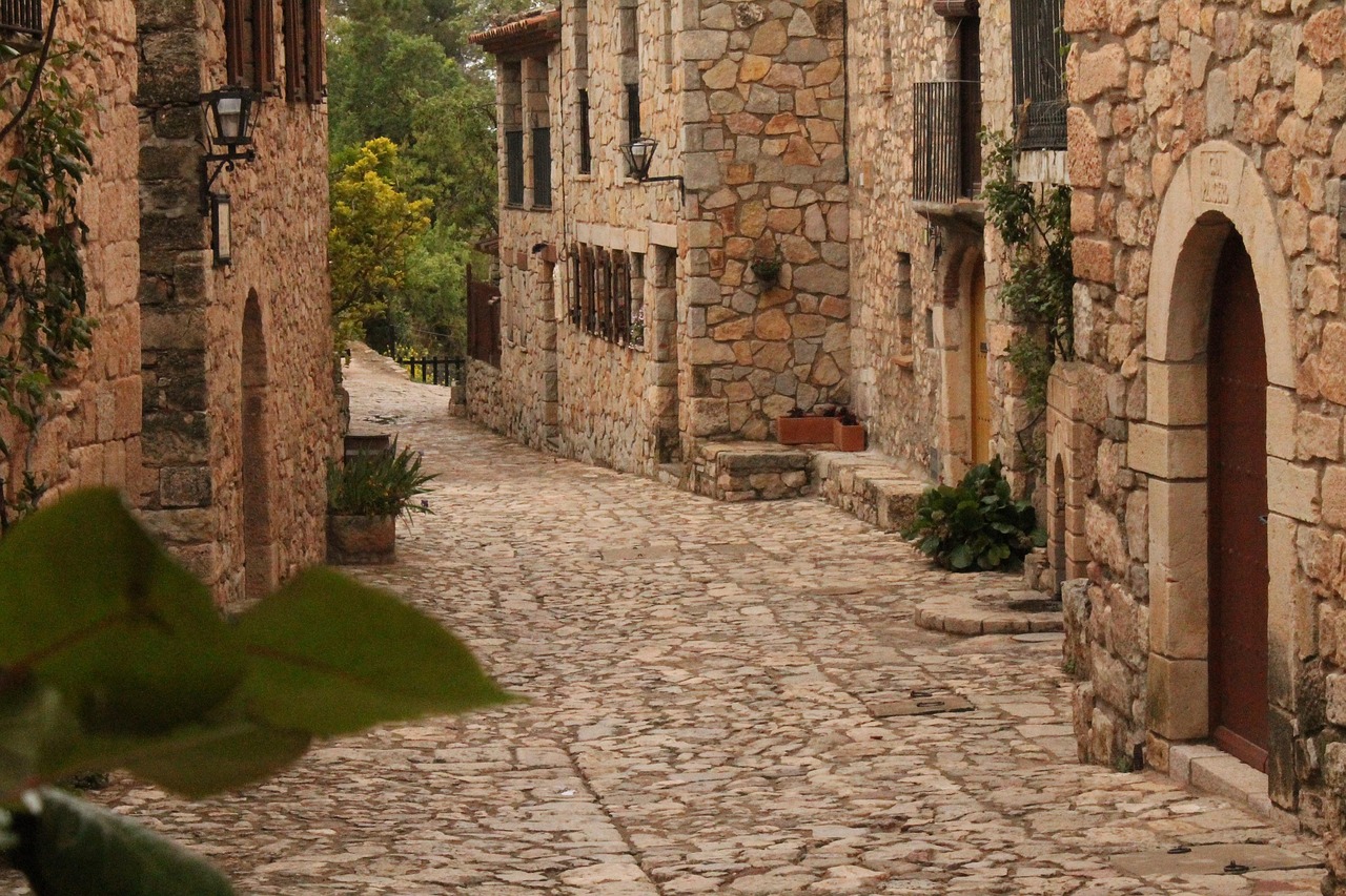 Weekend a Tarragona con Secret World: La Guida Definitiva - Tarragona | Secret World Trip Planner