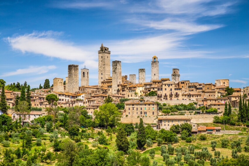 Secret World vs TripIt in San Gimignano: Best Travel Choice - San Gimignano | Secret World Trip Planner