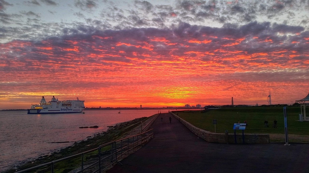 Weekend in Portsmouth with Secret World: Practical Guide 2026 - Portsmouth | Secret World Trip Planner