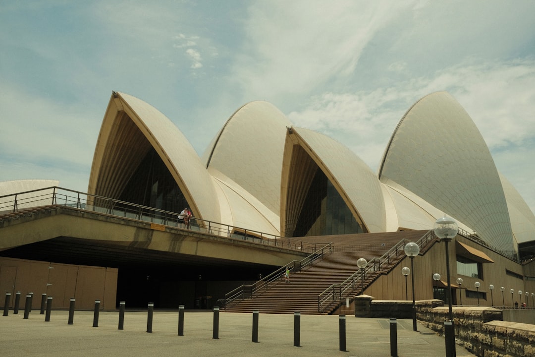 Opéra de Sydney : Un Chef-d'Œuvre Architectural - Bennelong Point | Secret World Trip Planner