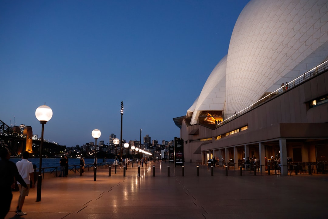 Opéra de Sydney : Un Chef-d'Œuvre Architectural - Bennelong Point | Secret World Trip Planner