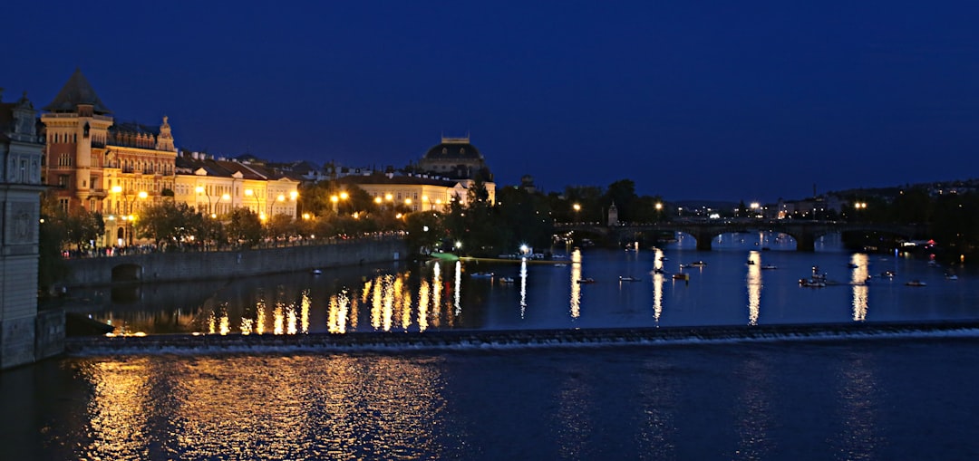 Secret World vs TripIt: quale app organizza i tuoi viaggi a Praga? - Praga | Secret World Trip Planner