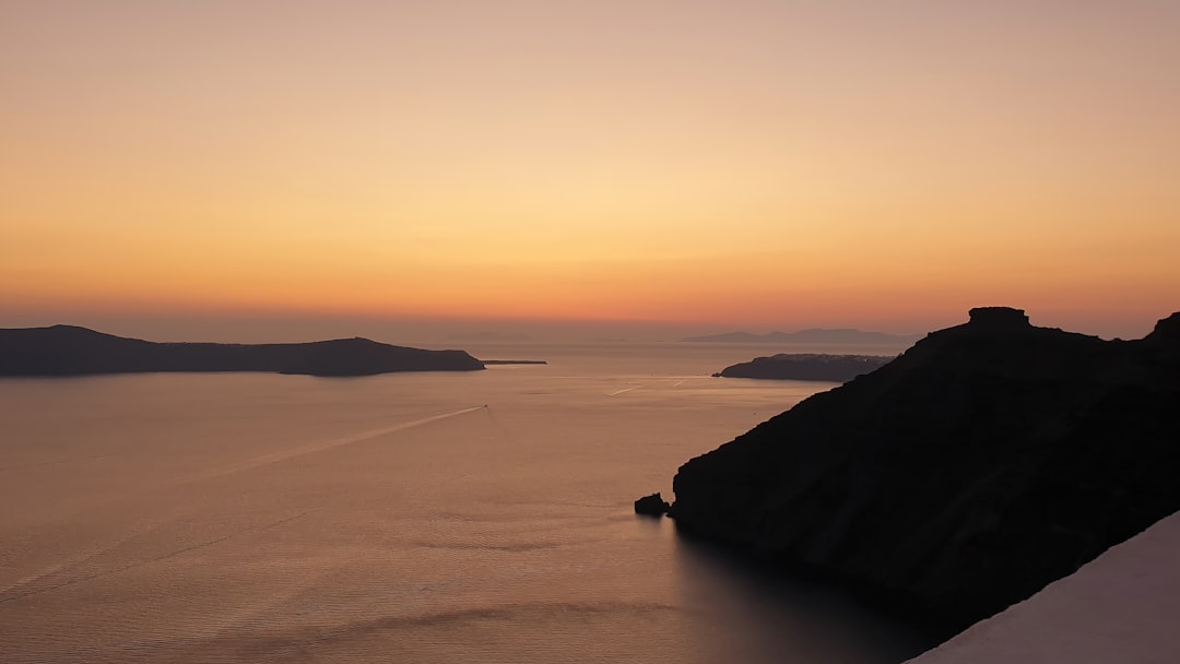 Traumhafte Sonnenuntergänge in Oía, Santorini - Nik. Nomikou | Secret World Trip Planner