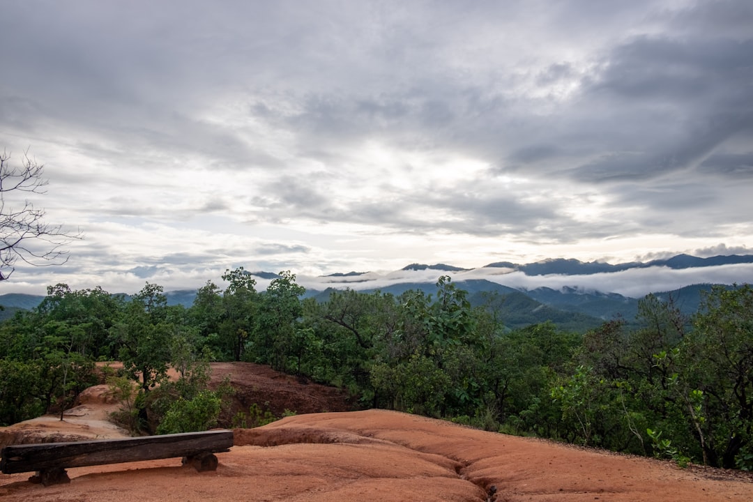 Entdecken Sie den Pai Canyon: Ein Paradies in Thailand | Secret World Trip Planner