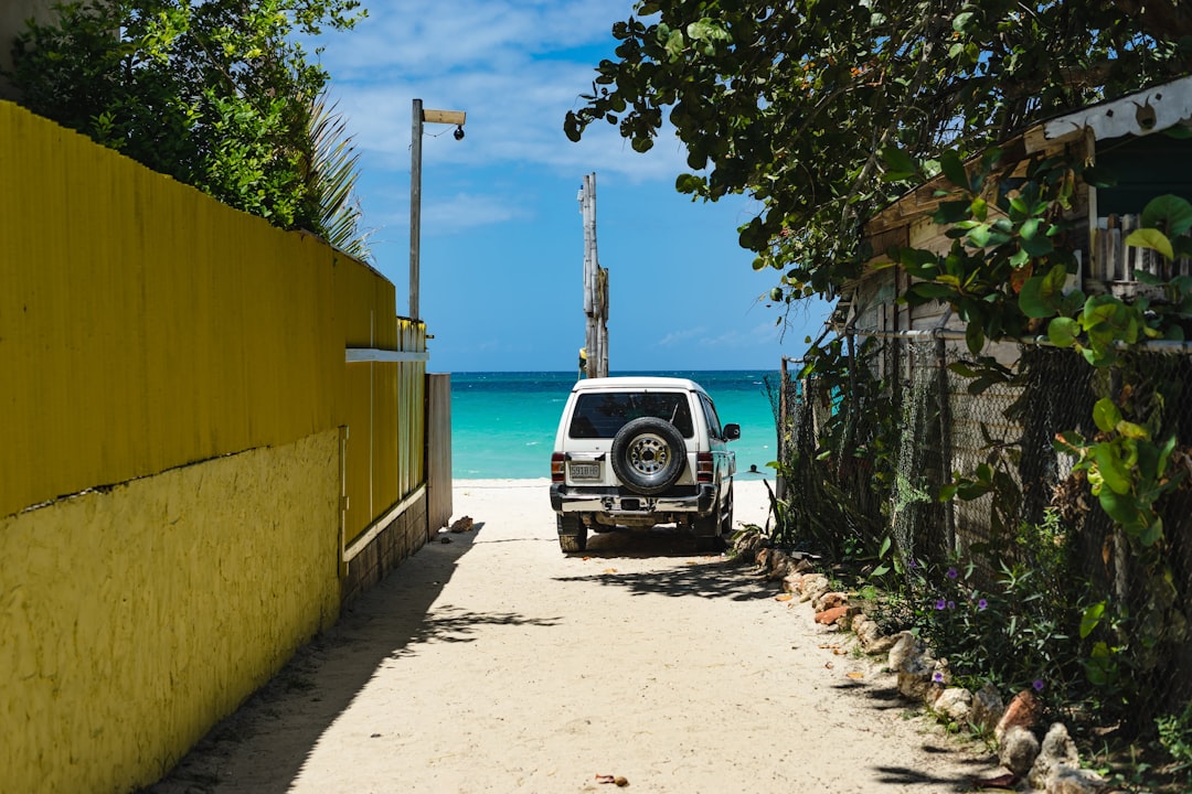 Sieben-Meilen-Strand: Die Perle von Negril — 3254 Norman Manley Blvd