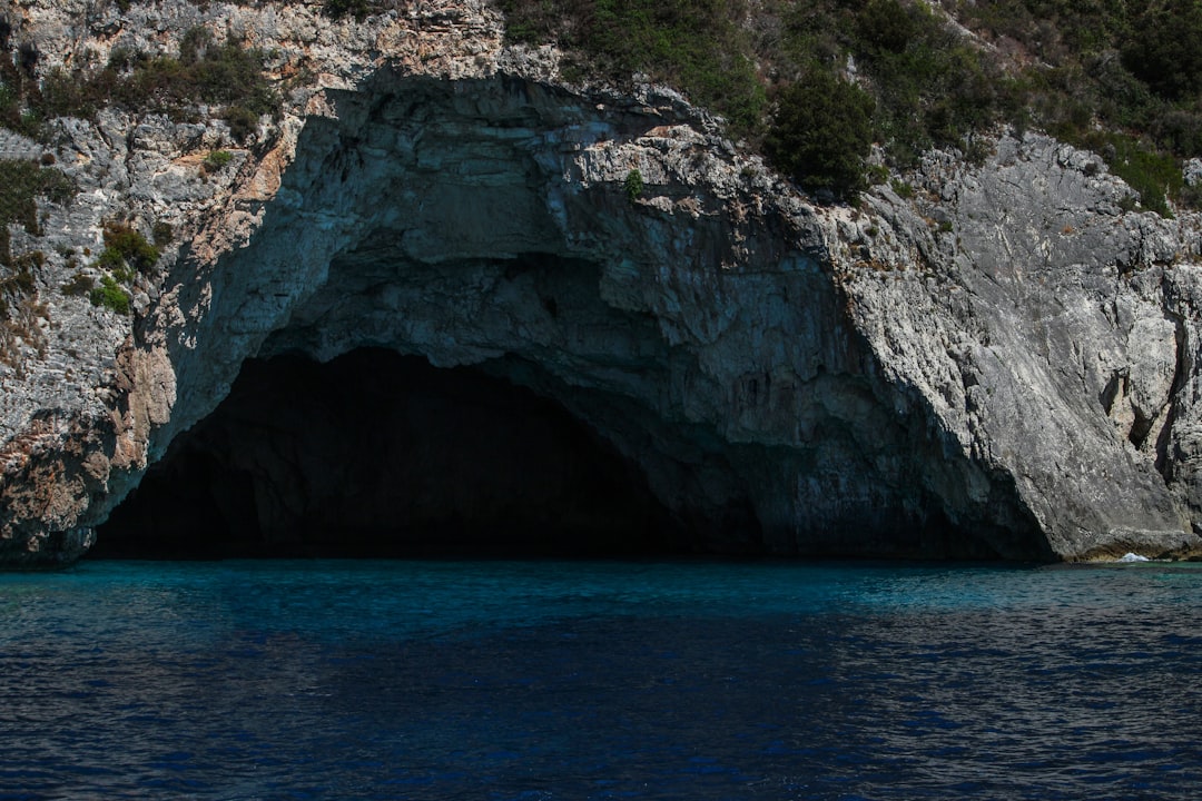 Scopri la Magia della Blue Cave a Biševo, Croazia - 21485 | Secret World Trip Planner