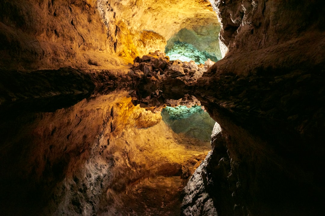 Cueva de los Verdes : Un Voyage Souterrain à Lanzarote - 35542 | Secret World Trip Planner