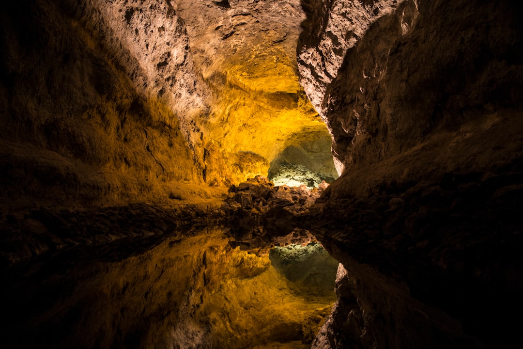 Cueva de los Verdes : Un Voyage Souterrain à Lanzarote - 35542 | Secret World Trip Planner